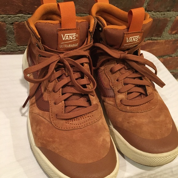 Vans UltraRange Hi MTE Shoes - Picture 3 of 9